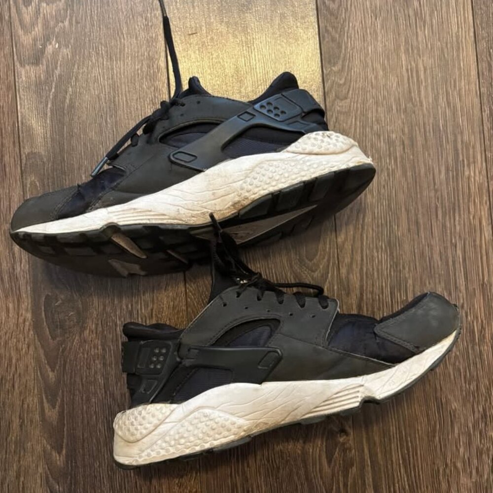 Nike Hurache black